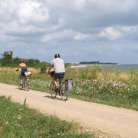 Burgtiefe auf Fehmarn Direkt-Am-Suedstrand מראה חיצוני תמונה